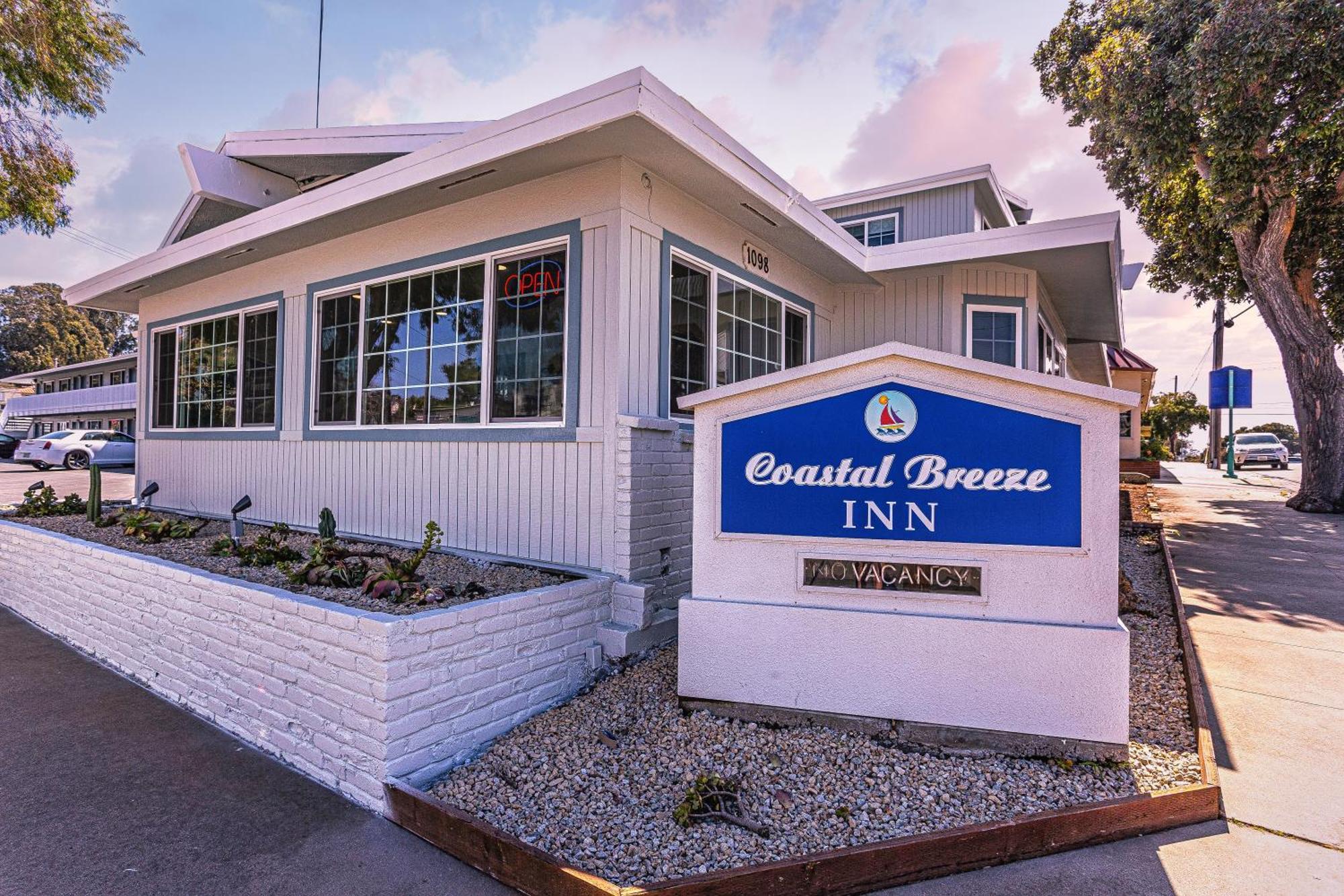 Coastal Breeze Inn Morro Bay Exterior photo